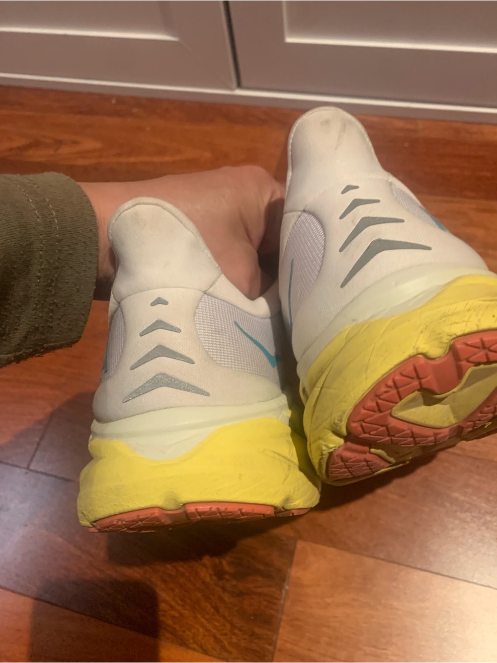 Running shoes - Picture 7 of 9